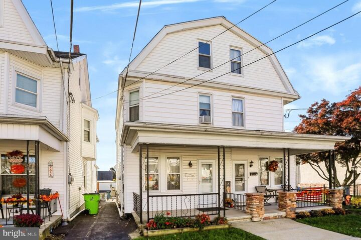 Property Photo:  428 W Washington Street  PA 17931 