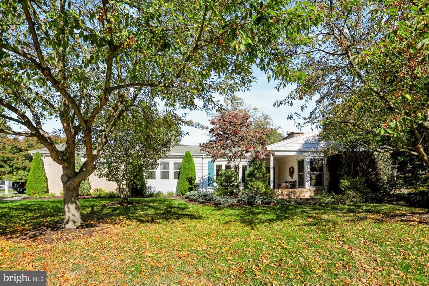 Property Photo:  551 Brentwater Road  PA 17011 