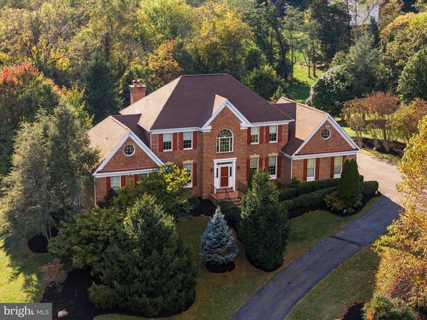 Property Photo:  7835 Wellington Drive  VA 20186 