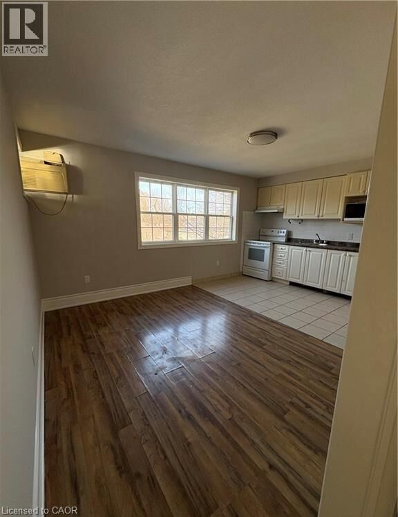 Property Photo:  81 Dundas Street  ON L9H 7T5 