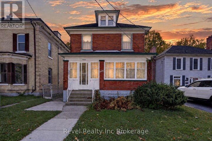 Property Photo: 596 King Street ON N4S 1N3