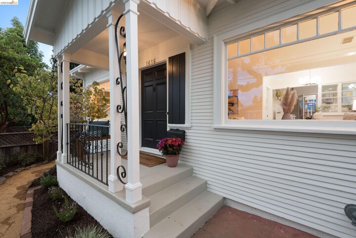 Property Photo:  1616 Wellington St  CA 94602 