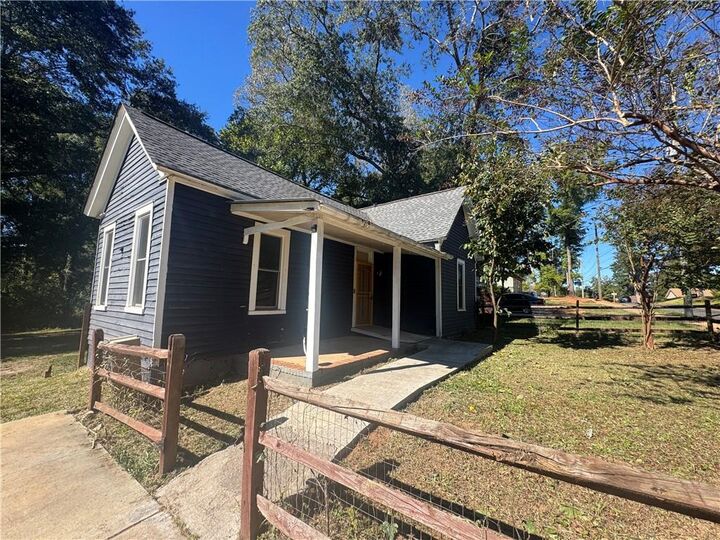 Property Photo:  315 N 14th Street  GA 30223 