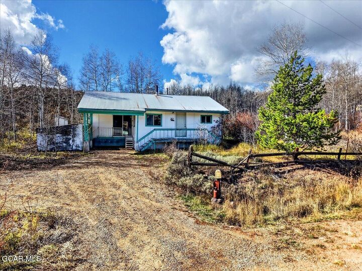 Property Photo:  2559 Gcr 162  CO 80459 