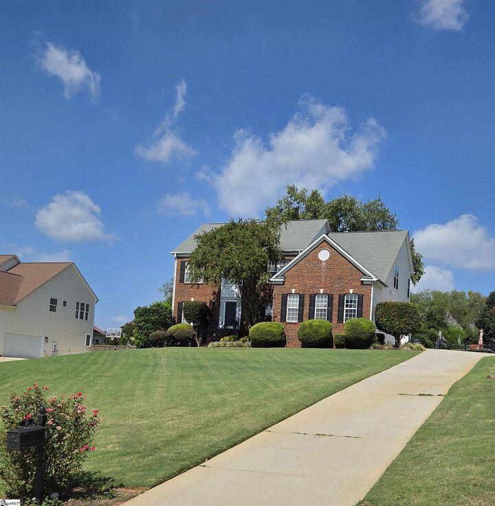 Property Photo:  10 Noble Oaks Lane  SC 29681 