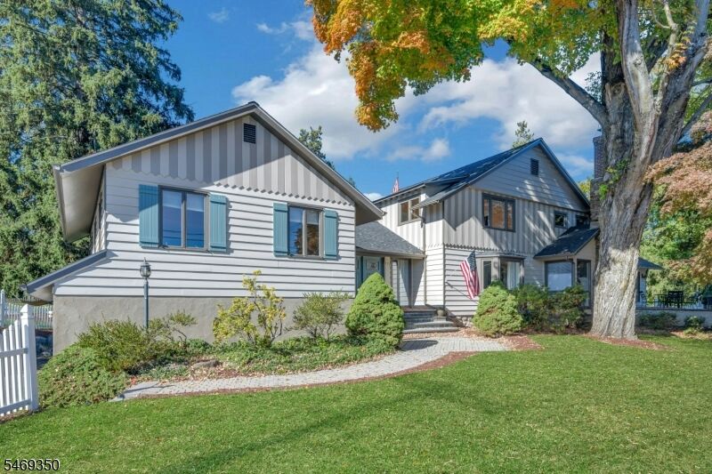 Property Photo: 475 West Shore Trl NJ 07871