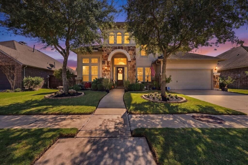 Property Photo:  9918 Hubble Drive  TX 77583 