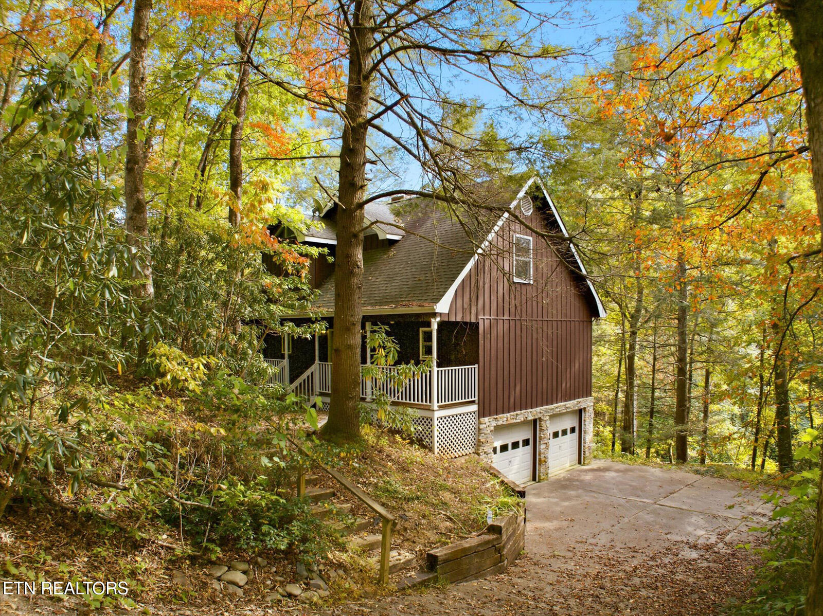 Property Photo:  204 Stott Lane  TN 37738 