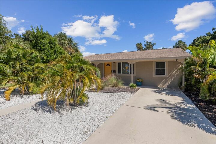Property Photo:  2326 44th Street S  FL 33711 