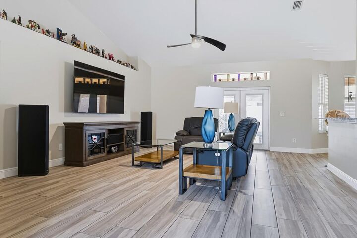 Property Photo:  2970 Southern Pines Loop  FL 34711 