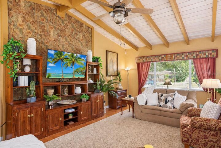 Property Photo:  4201 Narvarez Way S  FL 33712 