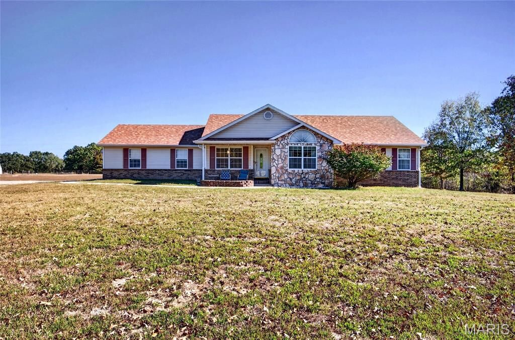 Property Photo:  25350 Hideaway Lane  MO 65536 