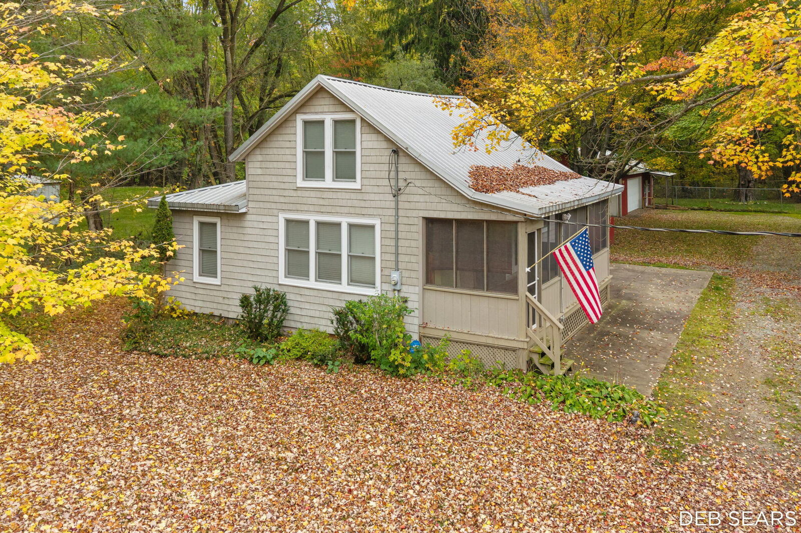 Property Photo:  18130 112th Avenue  MI 49448 