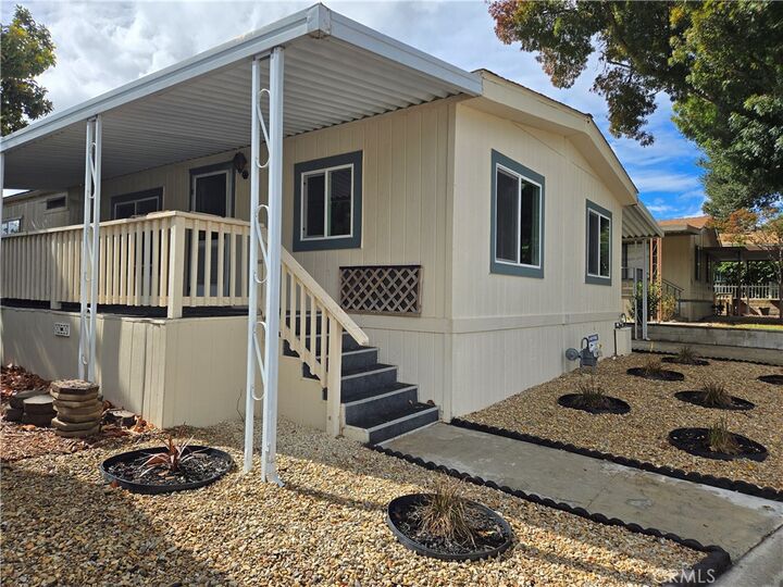 Property Photo:  133 Solana Way  CA 93446 