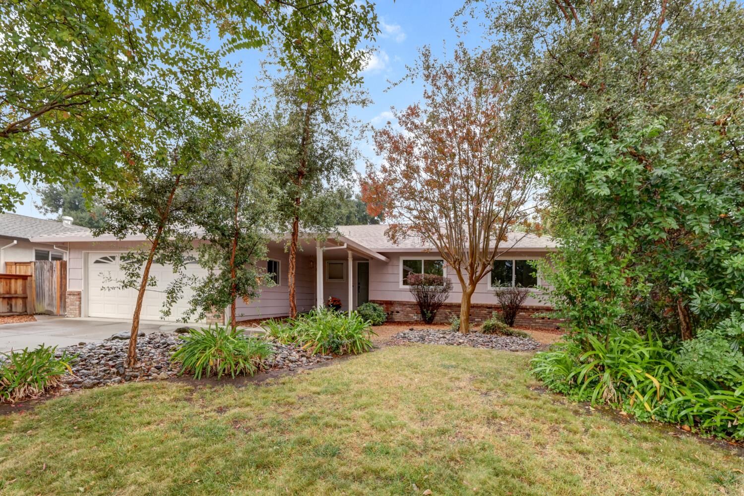 Property Photo: 534 Rutgers Drive CA 95616
