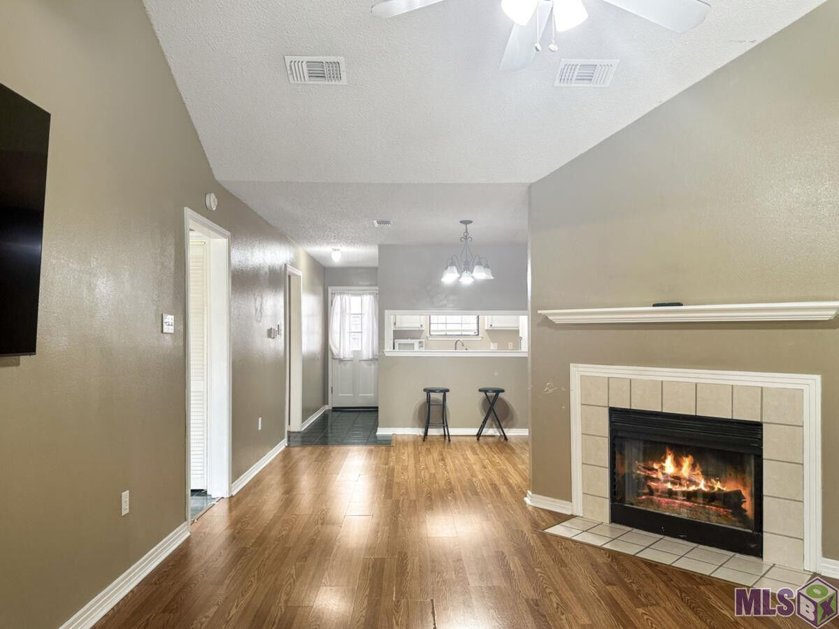 Property Photo: 9320 Jefferson Hwy 9320 LA 70809