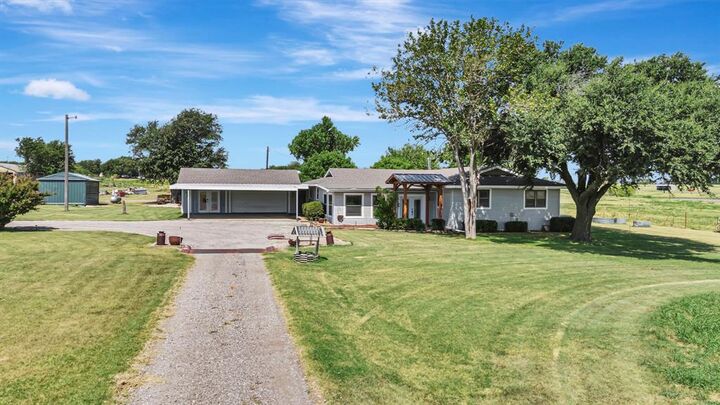 Property Photo:  2561 Co 248  TX 76272 