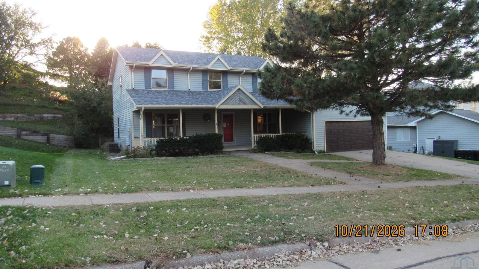 Property Photo: 1304 46th St IA 51104