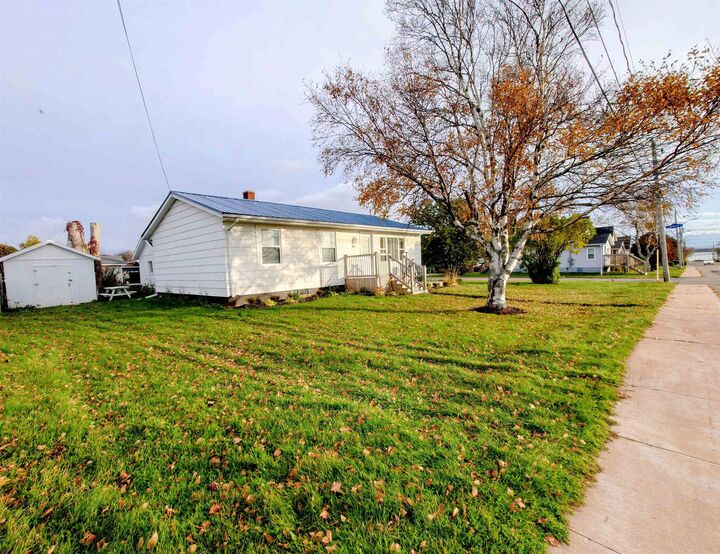 Property Photo:  93 Northumberland Street  PE C1N 3W7 