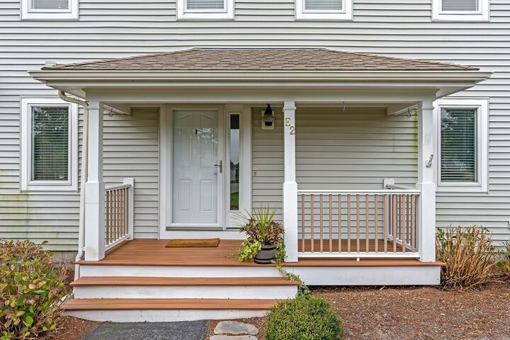 Property Photo:  2 E Beach Plum Ln 2E  MA 02532 