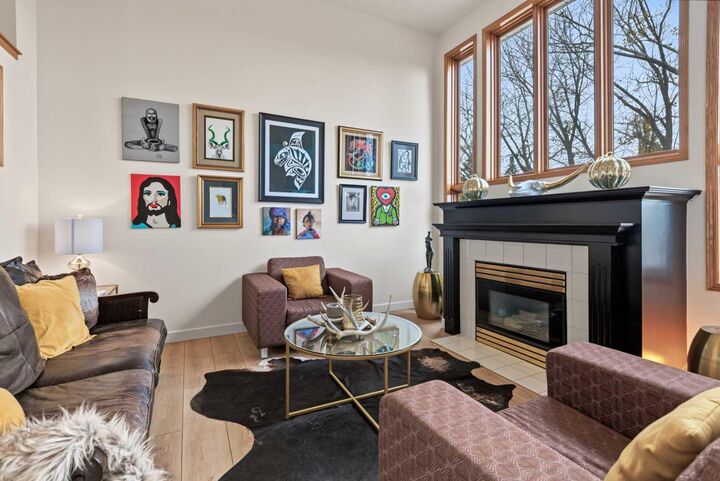 Property Photo:  31 Inglewood Cove SE  AB T2G 5K4 