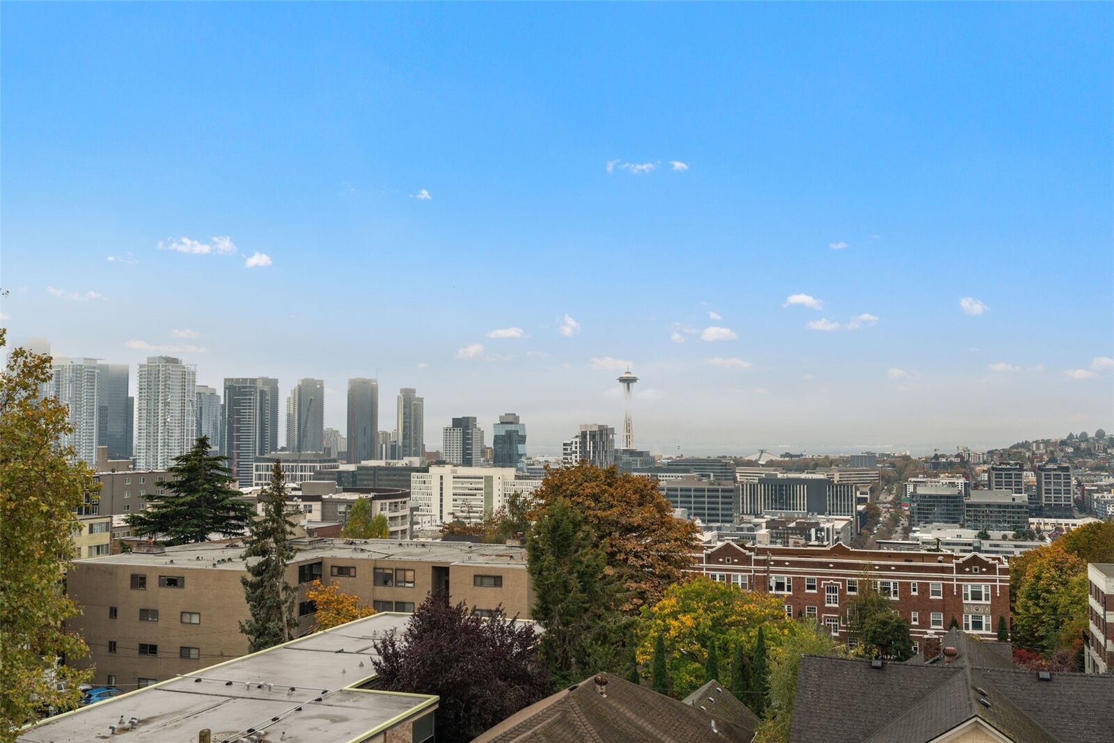 Property Photo: 511 E Roy Street 409 WA 98102