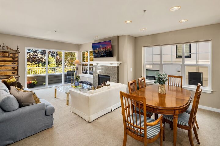 Property Photo: 1415 6th Avenue N 304 WA 98109