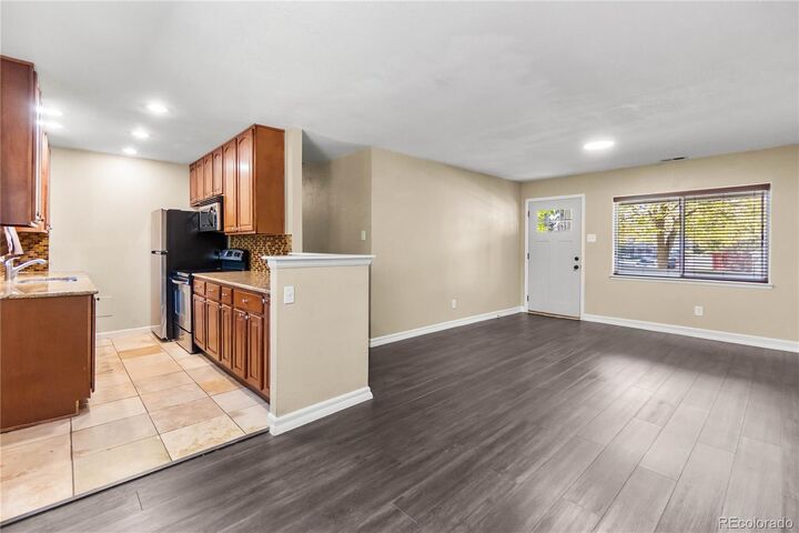 Property Photo:  3060 S Grape Way  CO 80222 