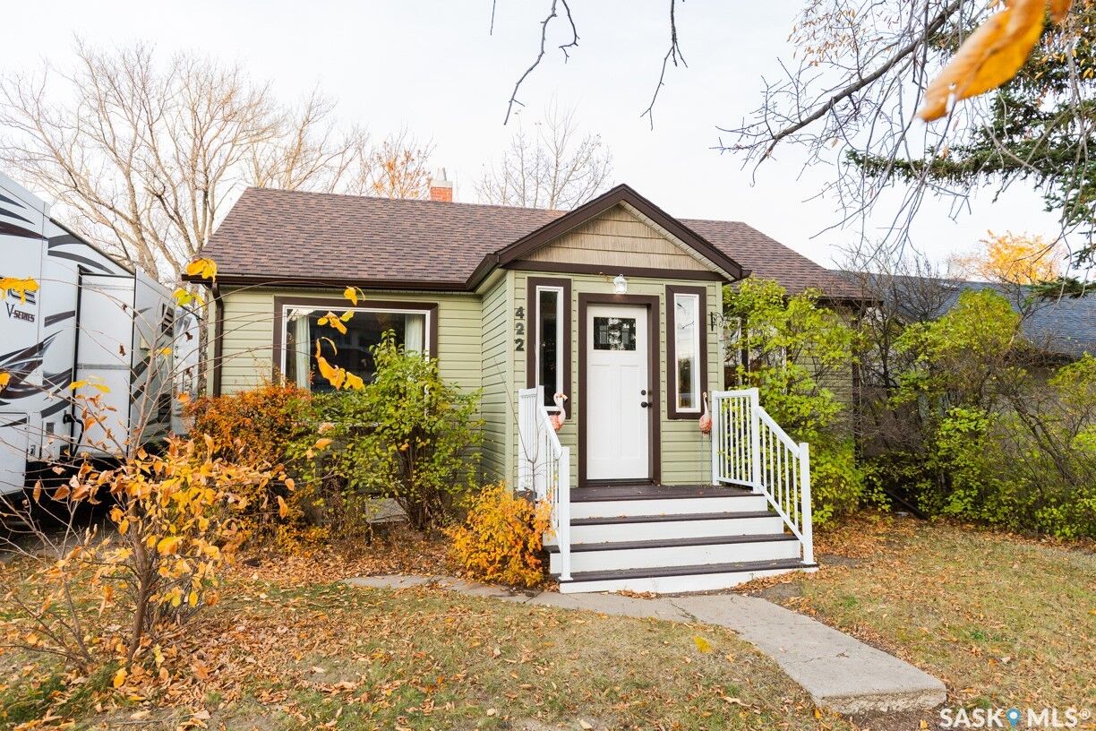 Property Photo:  422 Alberta Avenue  SK S0L 1R0 