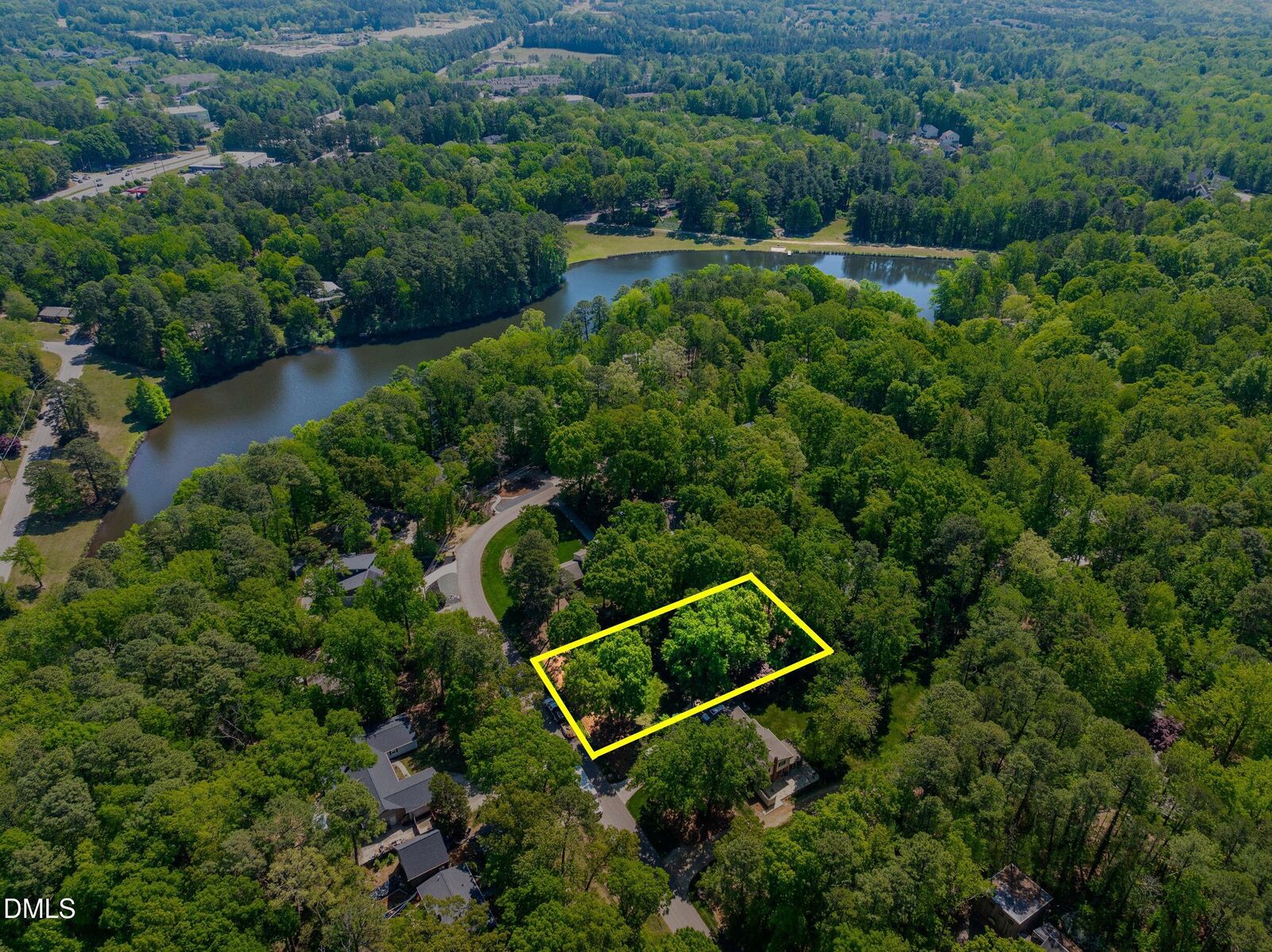 Property Photo:  8212 Hillside Drive  NC 27612 