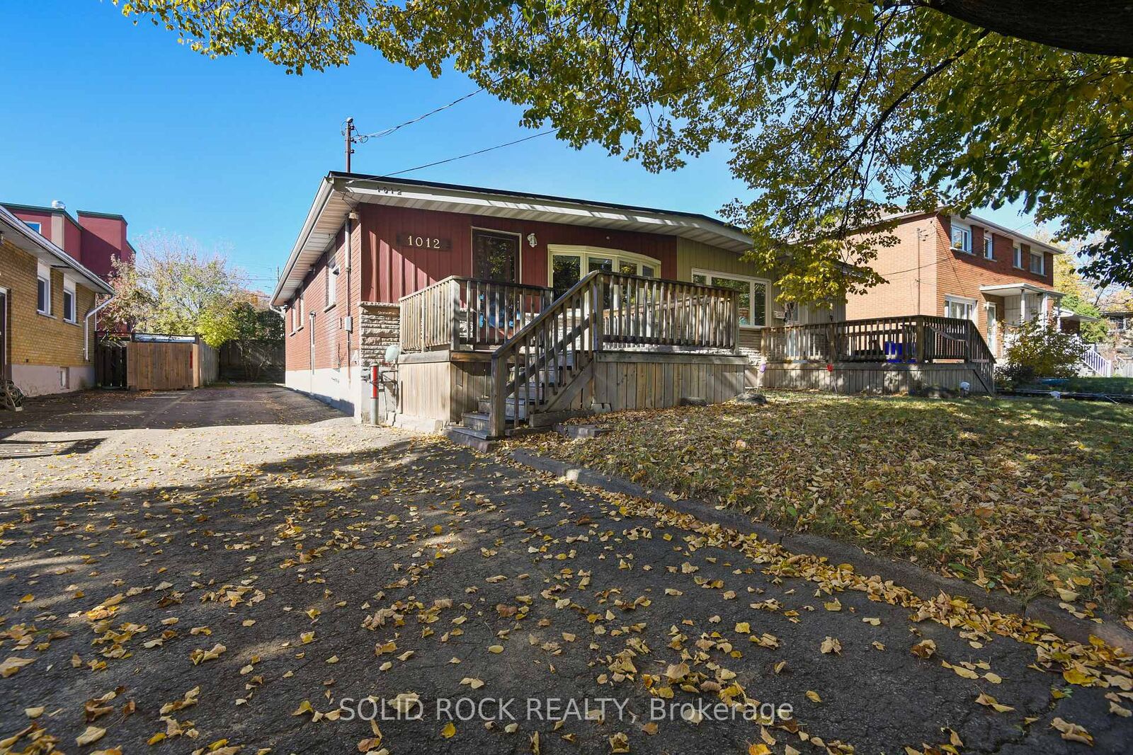 Property Photo:  1012 Panet Street  ON K1Z 6E9 