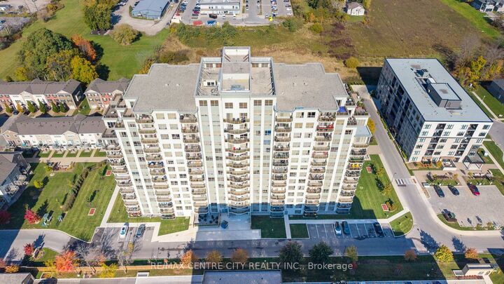 Property Photo:  1030 Coronation Drive 413  ON N6G 0G5 