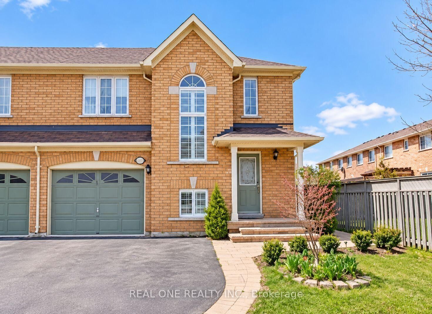 Property Photo:  2272 Osprey Lane  ON L6M 4A8 