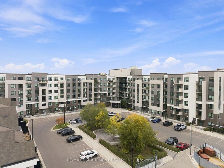 Photo de la propriété:  1105 Leger Way 424  ON L9E 1K7 
