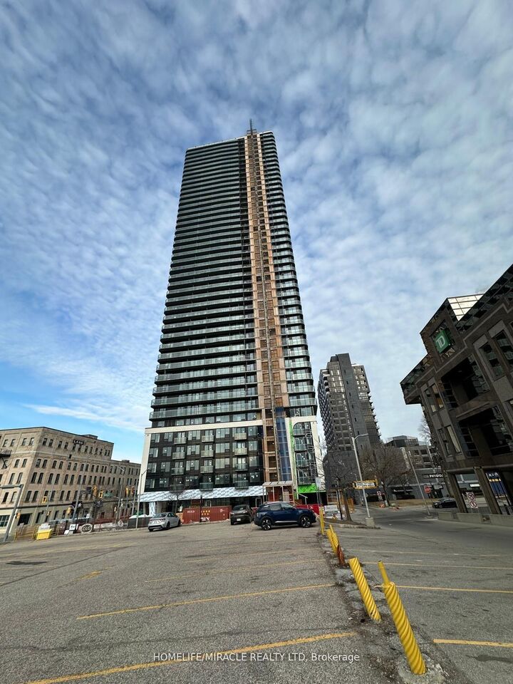 Property Photo:  30 Francis Street S 808  ON N2G 0H1 