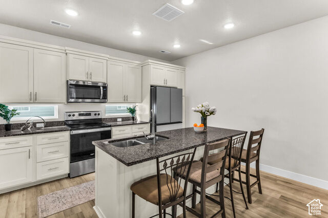 Property Photo: 653 S 450 E UT 84015