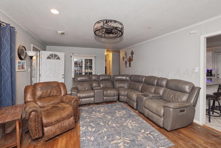 Property Photo: 2406 10th Avenue TX 79015-5402
