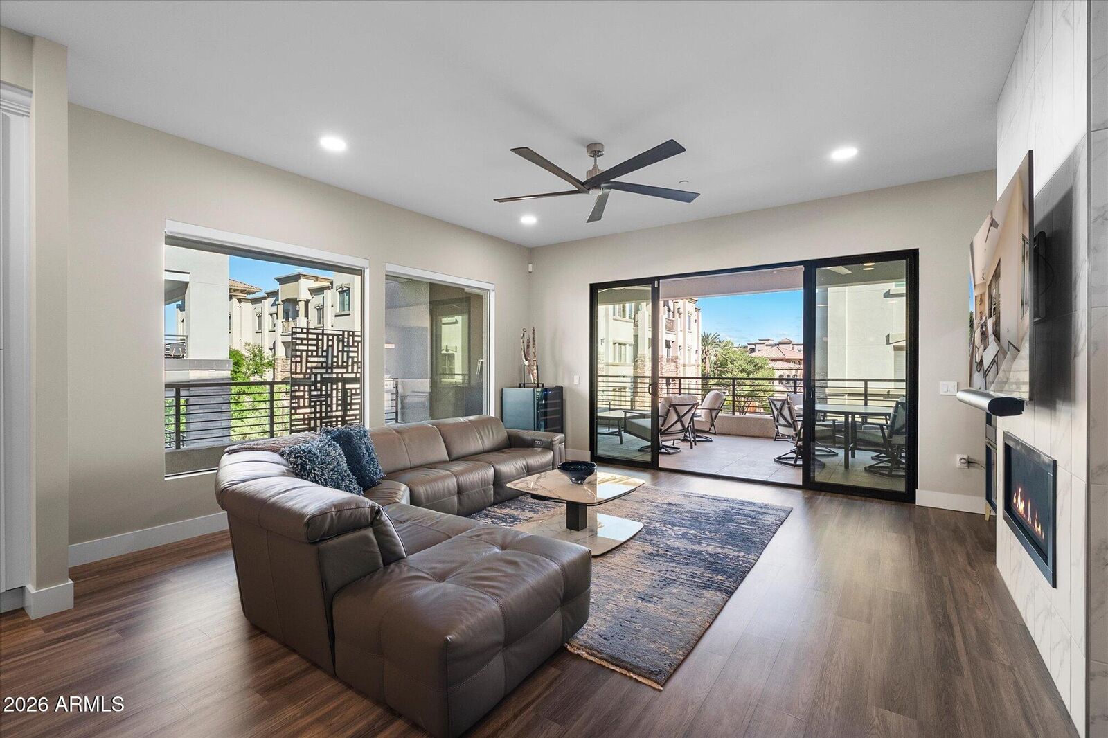 Property Photo:  5250 E Deer Valley Drive 353  AZ 85054 