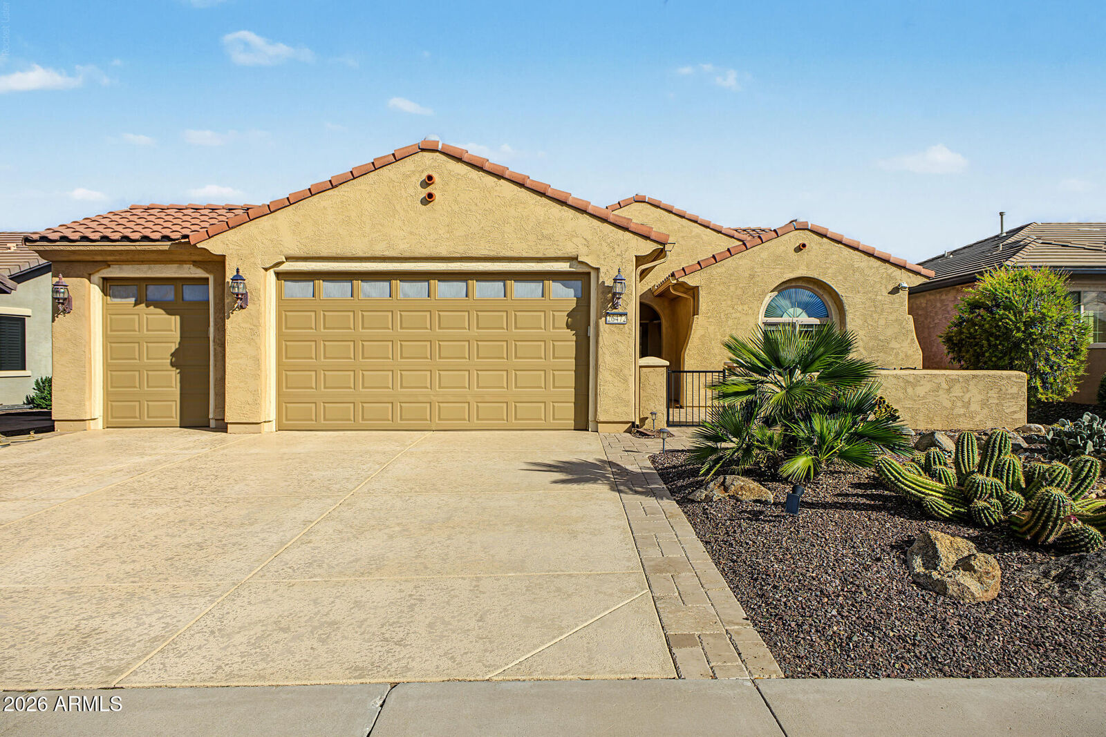Property Photo:  26472 W Burnett Road  AZ 85396 