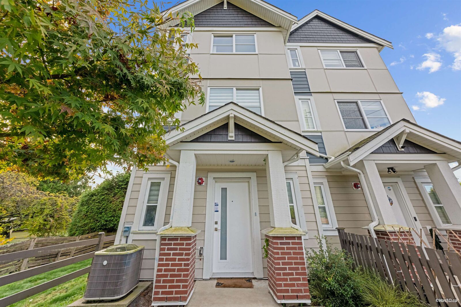 Property Photo:  5377 8A Avenue 36  BC V4M 0E2 