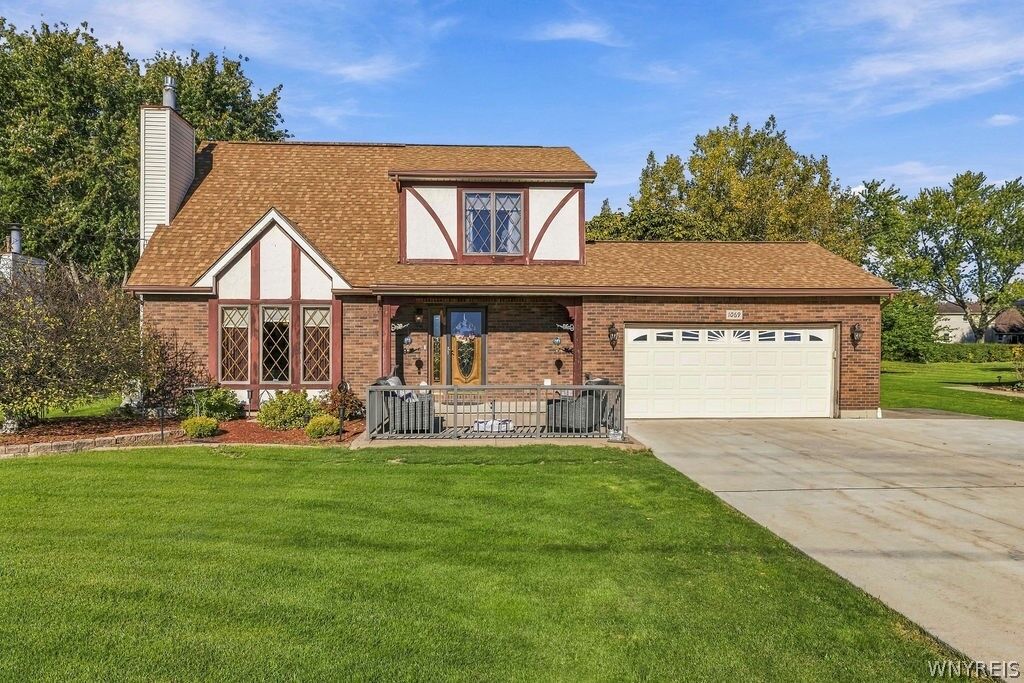 Property Photo: 1069 Upper Mountain Road NY 14092