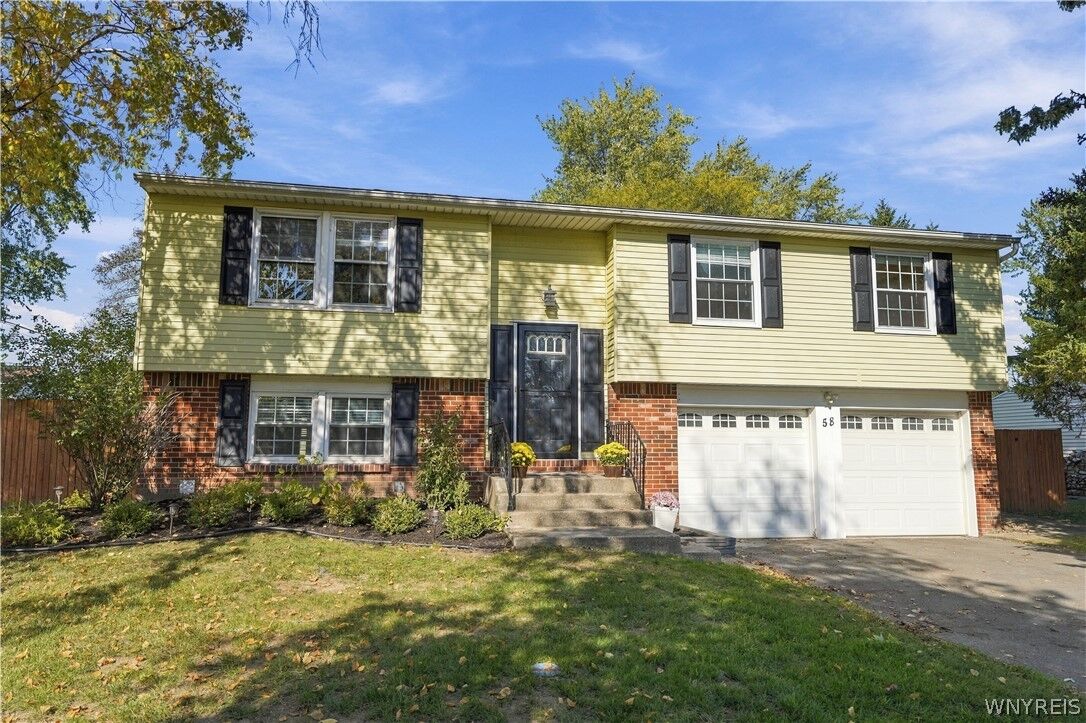 Property Photo:  58 W Klein Road  NY 14221 