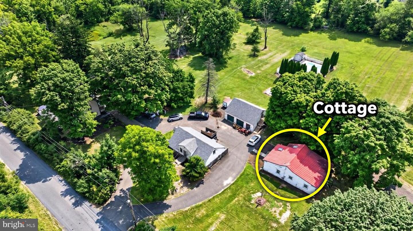 Property Photo:  5828 Township Line Road  PA 18947 