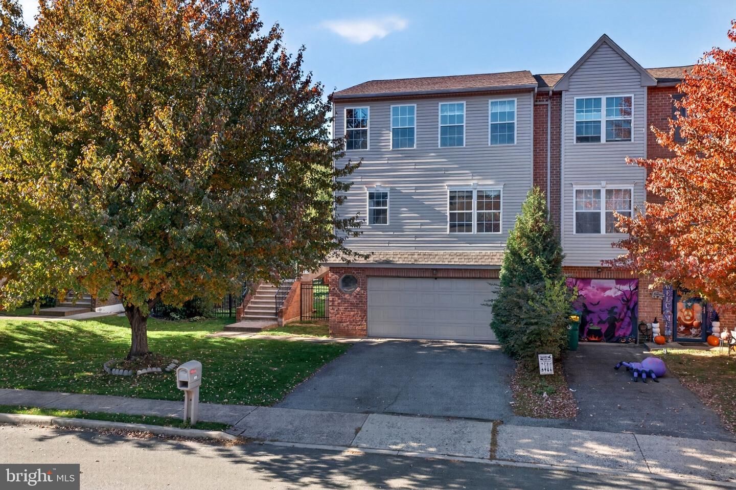 Property Photo:  2815 Sequoia Drive  PA 18062 