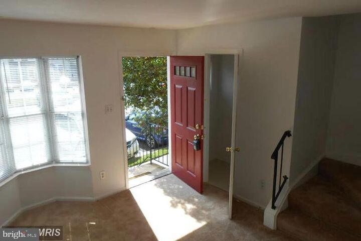 Property Photo: 5507 Woodlawn Manor Court VA 22309