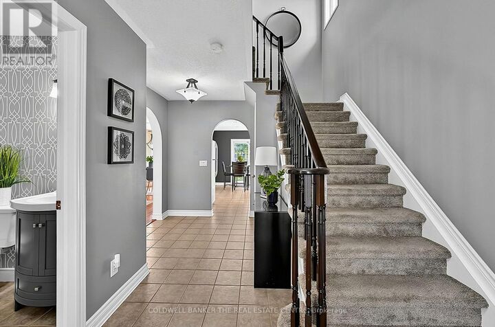 Property Photo: 184 Brucker Road ON L4N 8R9