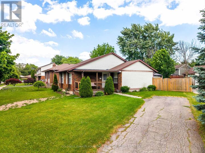 Property Photo:  25 Newleaf Crescent  ON L3C 6B4 