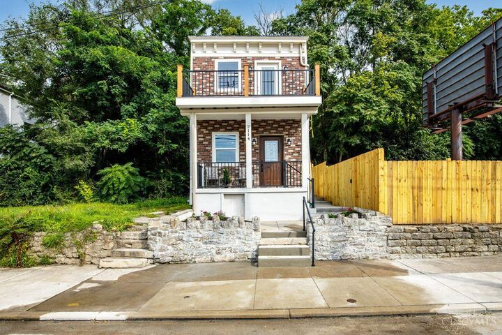 Property Photo:  2114 Riverside Drive  OH 45202 