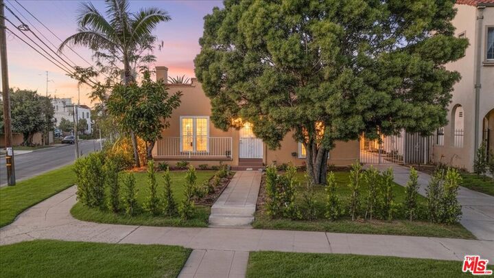 Property Photo: 1185 S Tremaine Ave CA 90019