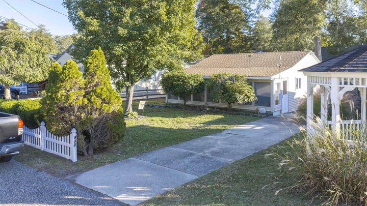 Property Photo: 430 Hollywood Rd NJ 08251